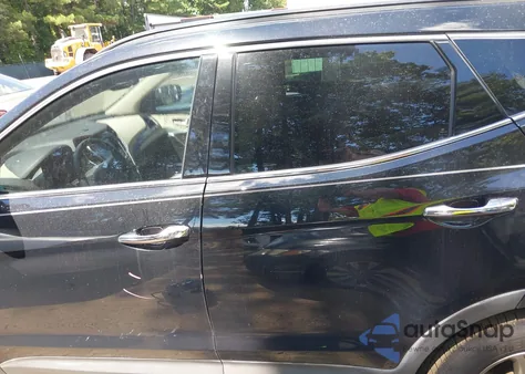 2018 Hyundai Santa Fe Sport 2.4L z USA, uszkodzony, nr VIN 5NMZU3LB3JH084522